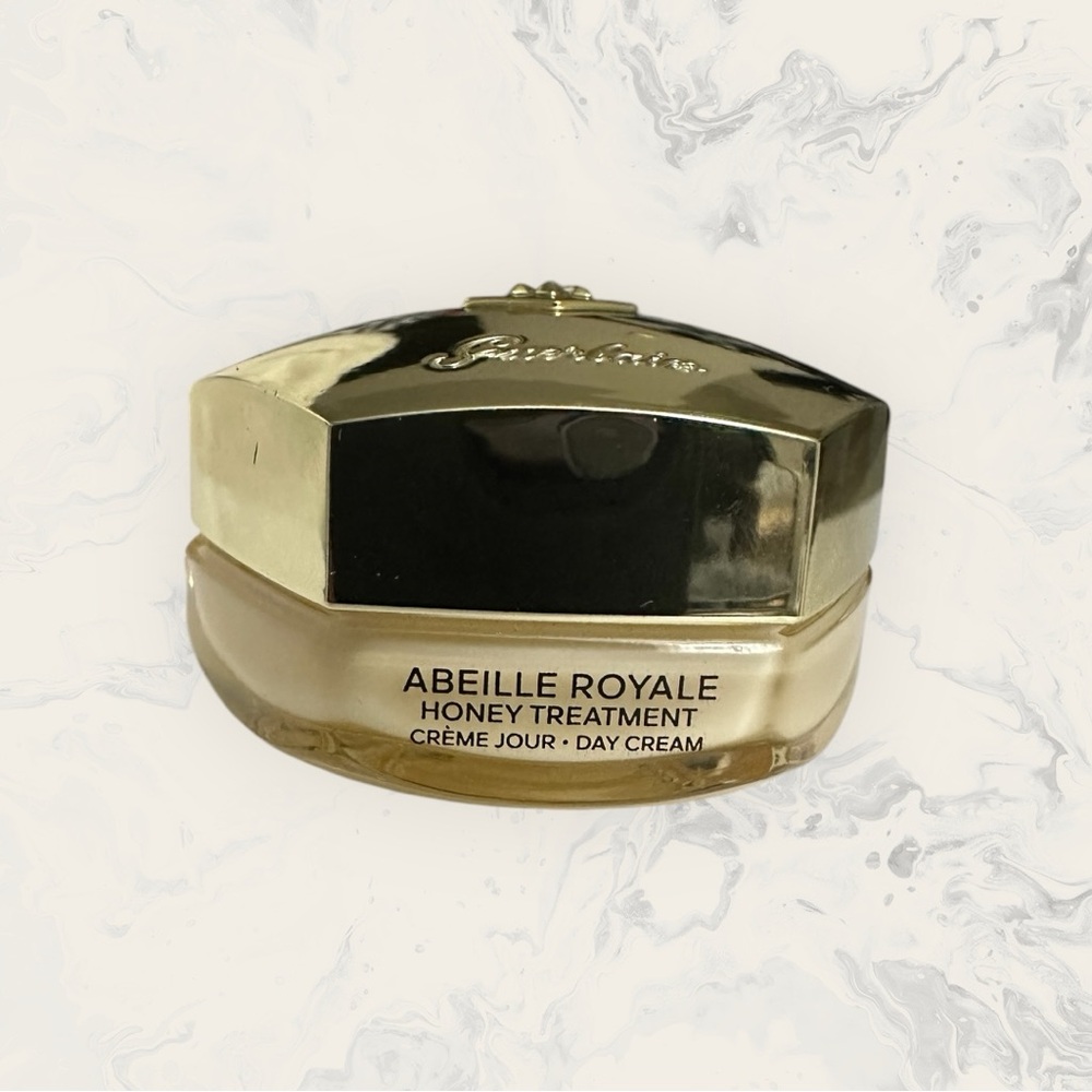Guerlain - ABEILLE ROYALE-HONEY TREATMENT DAY CREAM 15ML Travel Size